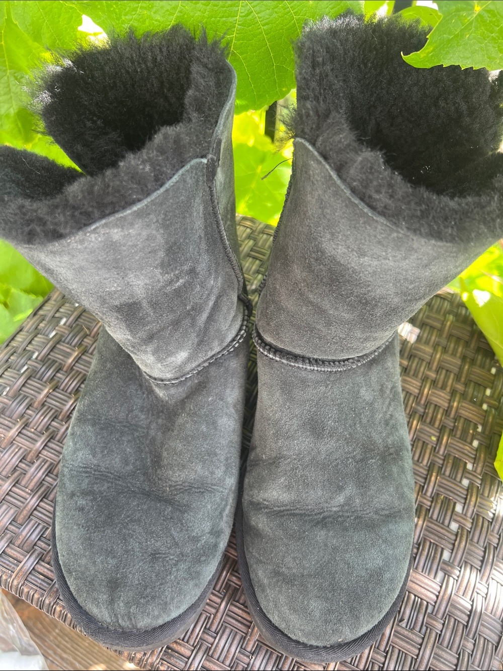 UGG Black Kelly Suede Shearling Boots with Tan Toggle - Picture 16 of 17